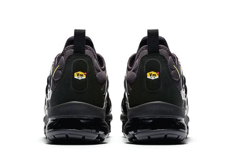 Air VaporMax Plus Black Volt